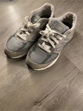 New Balance 530 V5 Gray Silver White Sneakers Size 4.5 Retro Running Shoes